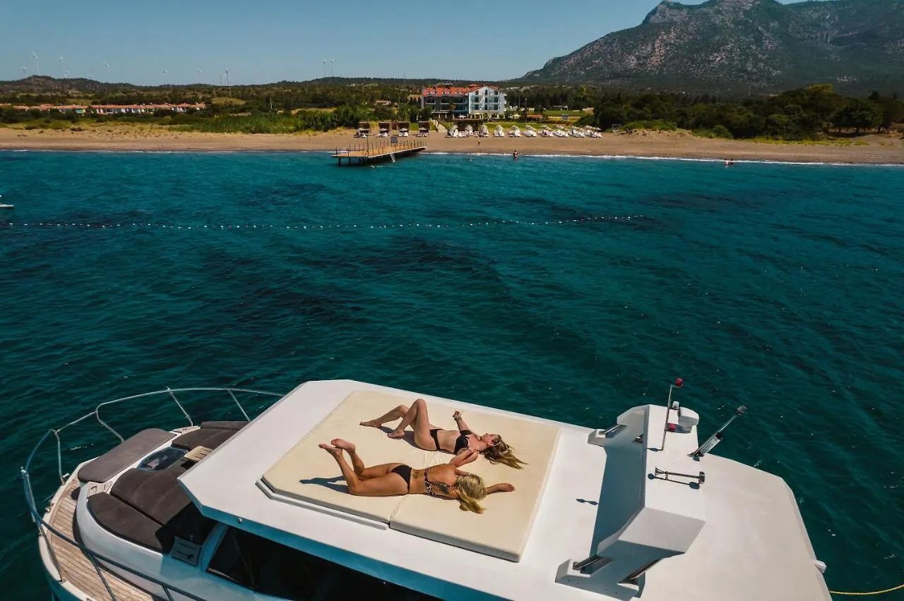 Acroter Hotel Spa Датча